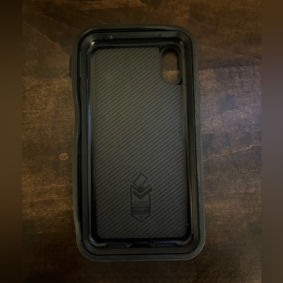 OtterBox Defender + POP Case for Apple iPhone XR - Picture 2 of 2
